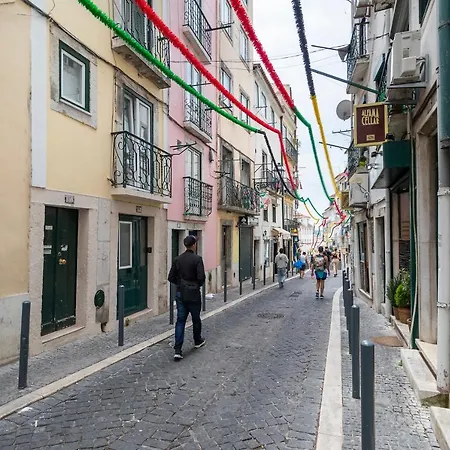 Historical Alfama, Building Top, 5mn To Train And Subway * Lizbona