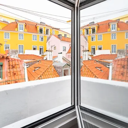 아파트 Historical Alfama, Building Top, 5mn To Train And Subway 리스본